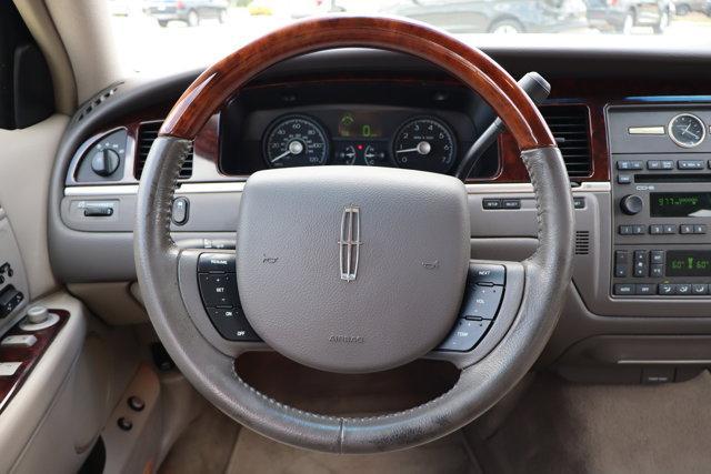 used 2010 Lincoln Town Car car, priced at $13,990
