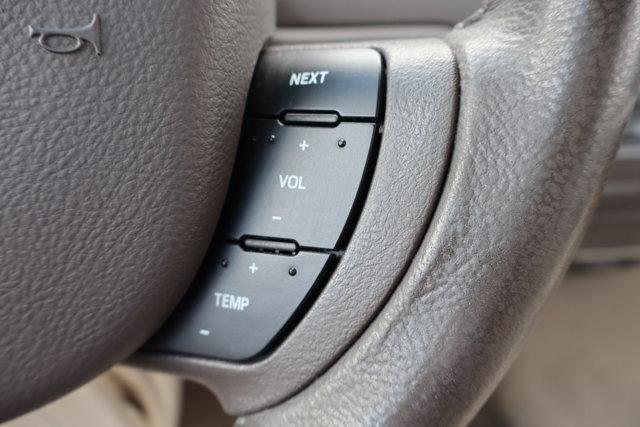 used 2010 Lincoln Town Car car, priced at $13,990