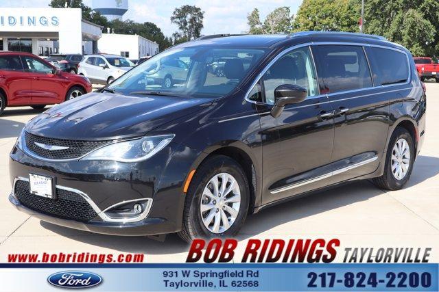 used 2019 Chrysler Pacifica car, priced at $14,990