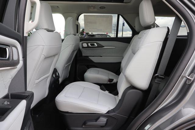 new 2025 Ford Explorer car, priced at $59,995