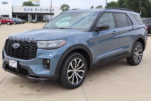 new 2025 Ford Explorer car
