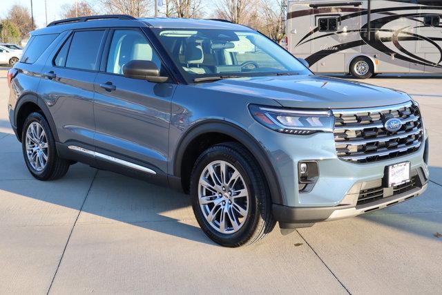 new 2025 Ford Explorer car, priced at $48,700