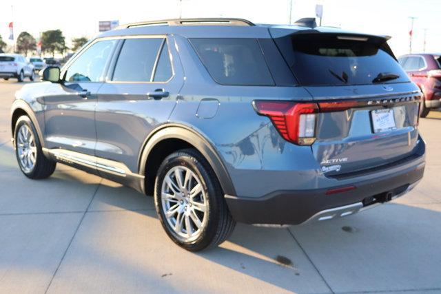 new 2025 Ford Explorer car, priced at $48,700