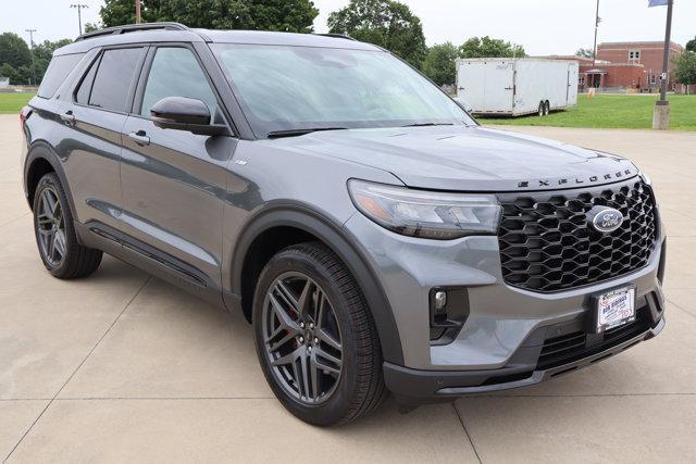 new 2025 Ford Explorer car, priced at $49,424