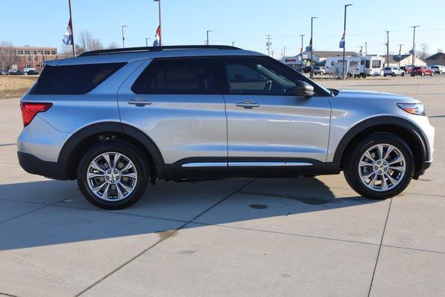 new 2024 Ford Explorer car, priced at $46,727