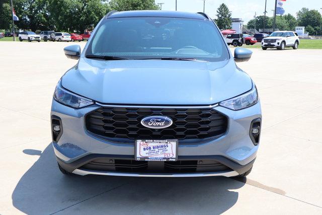 new 2025 Ford Escape car, priced at $41,870