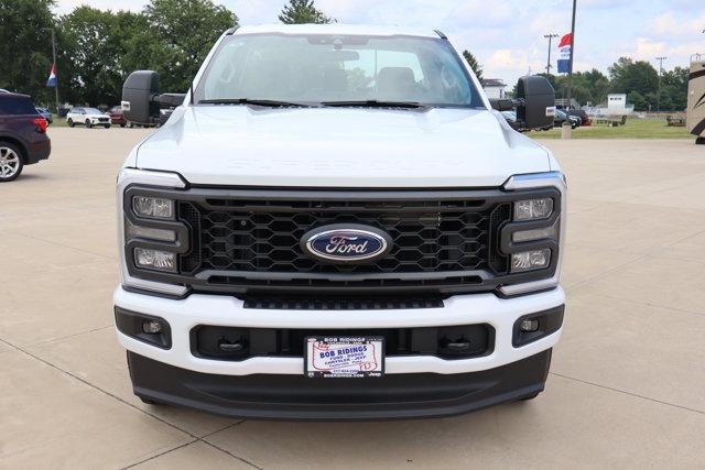 new 2025 Ford F-350 car