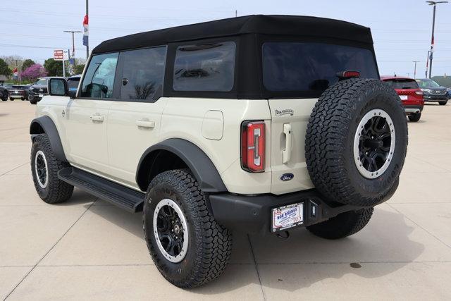 new 2025 Ford Bronco car, priced at $55,540