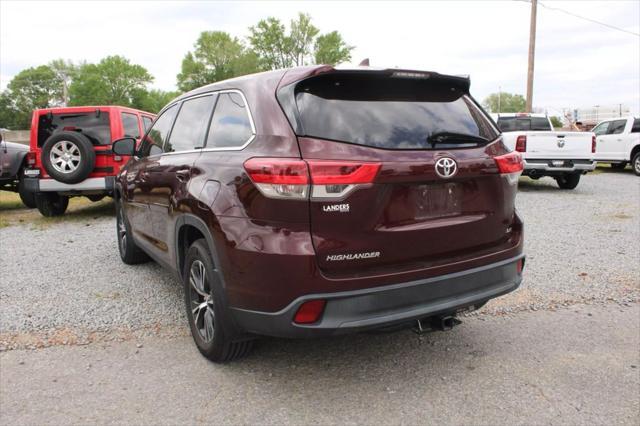 used 2019 Toyota Highlander car, priced at $23,555