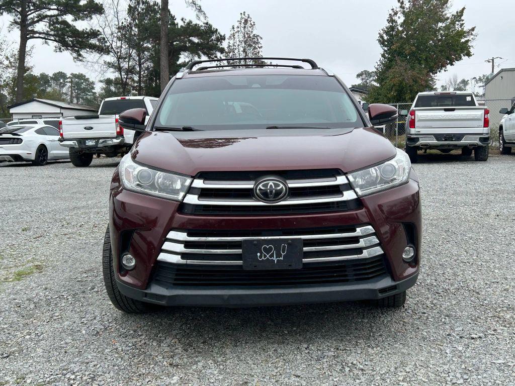 used 2019 Toyota Highlander car, priced at $19,999