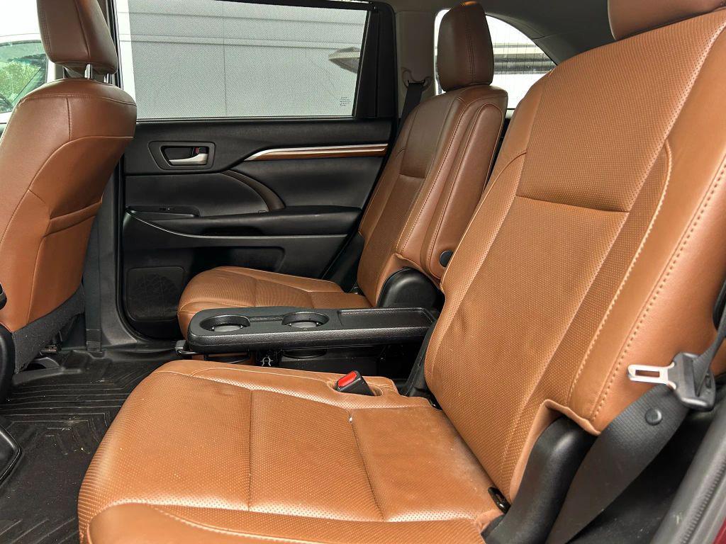 used 2019 Toyota Highlander car, priced at $19,999