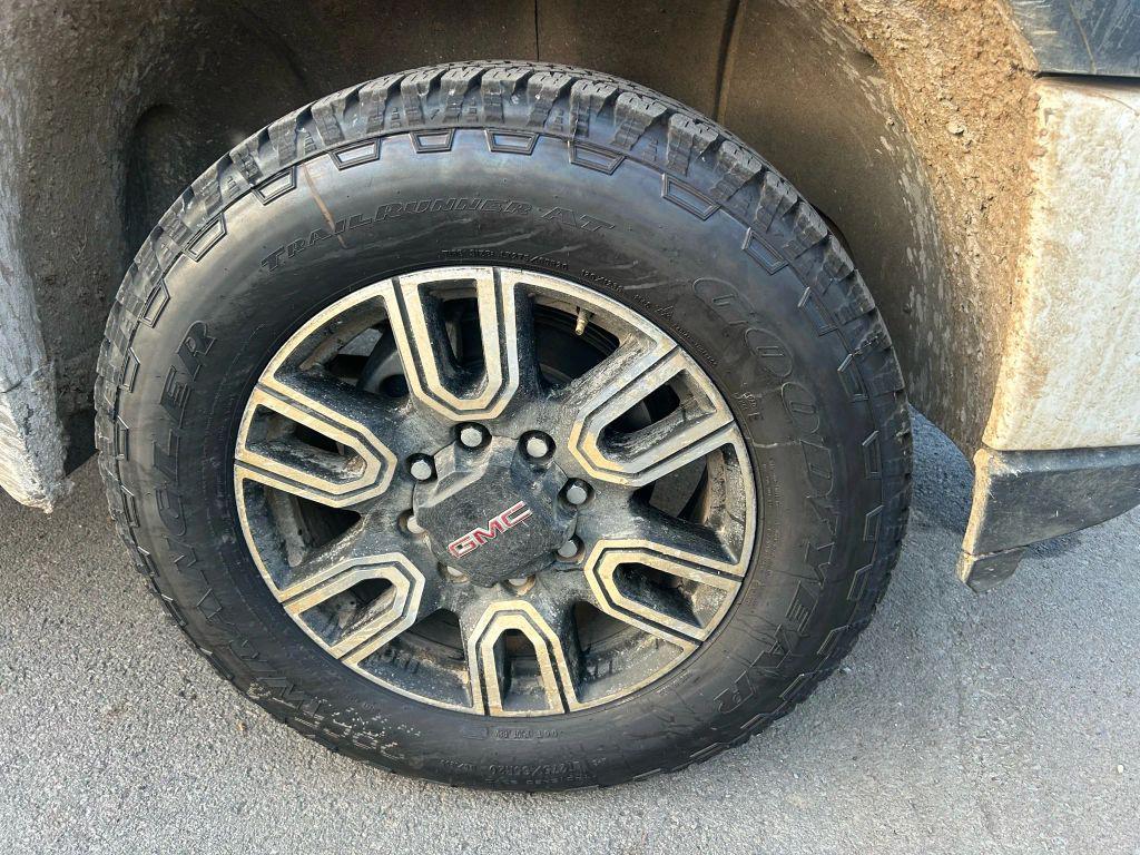 used 2022 GMC Sierra 2500 car, priced at $55,999