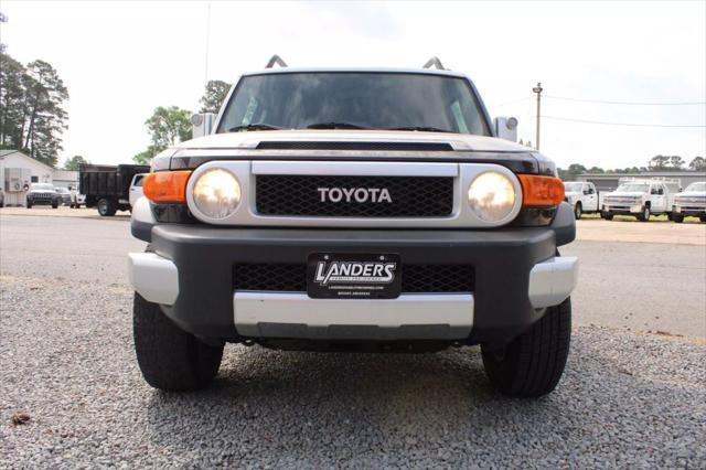 used 2008 Toyota FJ Cruiser car, priced at $14,999