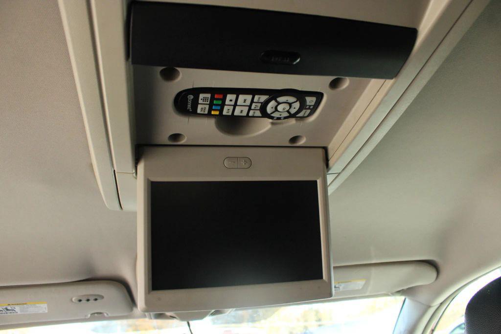 used 2015 Chrysler Town & Country car, priced at $4,900