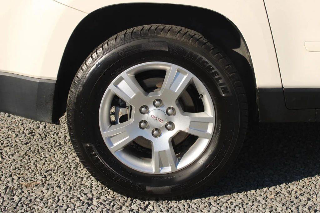 used 2015 GMC Acadia car, priced at $10,999