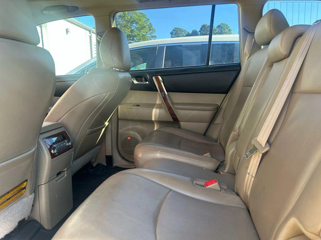 used 2012 Toyota Highlander car, priced at $9,999