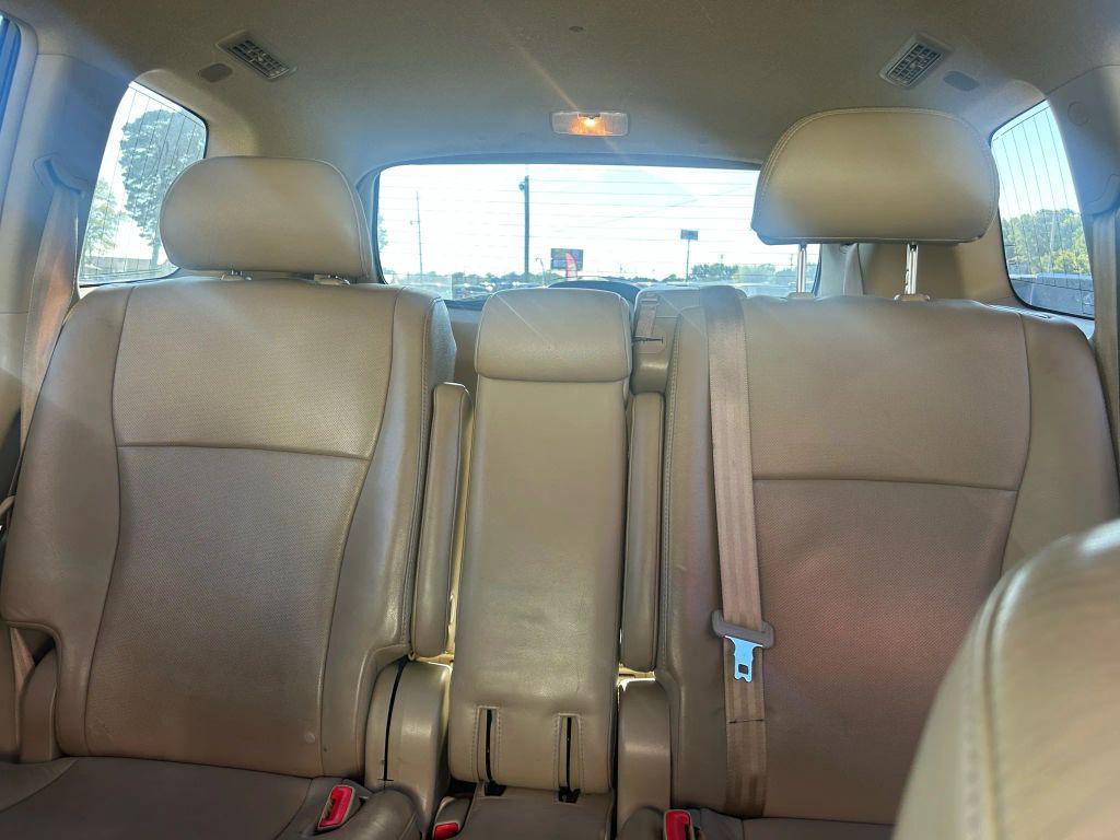 used 2012 Toyota Highlander car, priced at $9,999