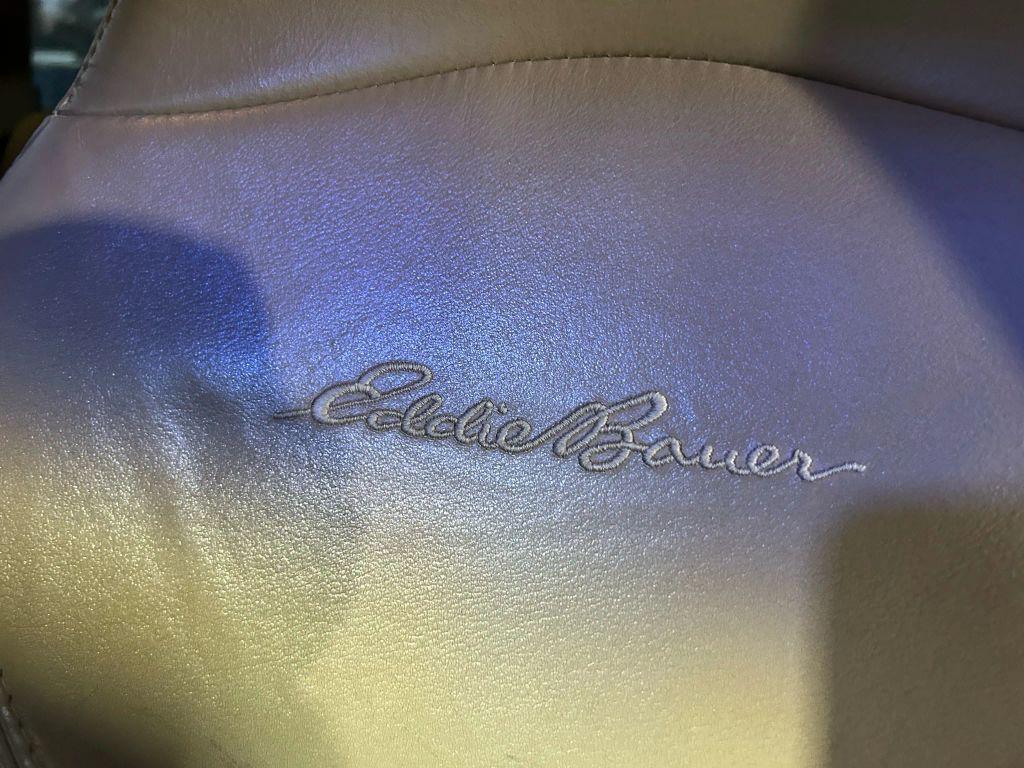 used 1998 Ford Expedition car, priced at $3,900