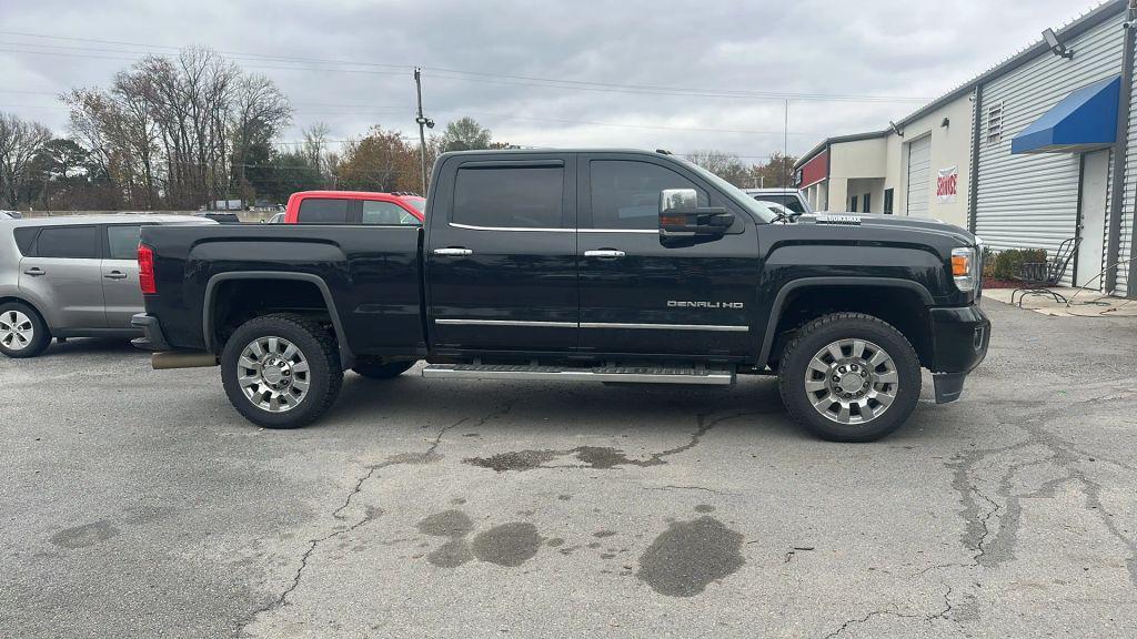 used 2019 GMC Sierra 2500 car, priced at $40,999