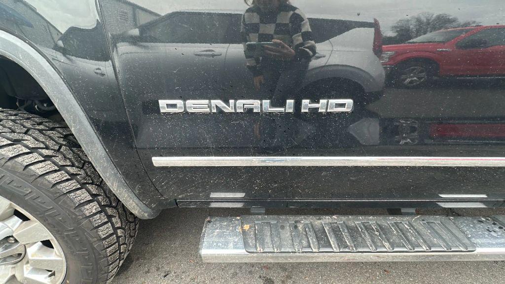 used 2019 GMC Sierra 2500 car, priced at $40,999