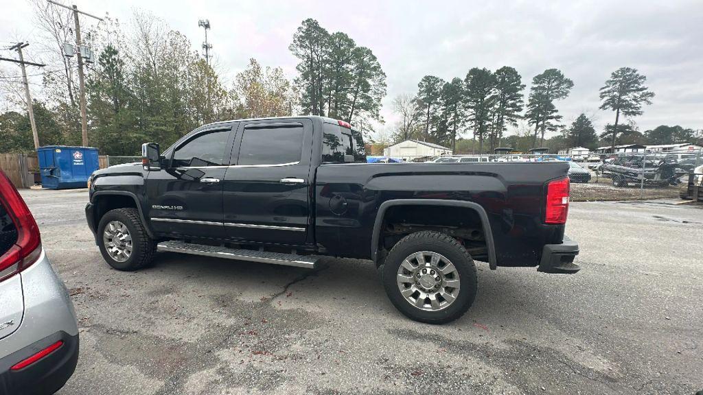 used 2019 GMC Sierra 2500 car, priced at $40,999