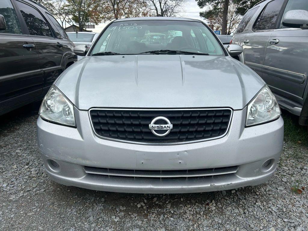 used 2006 Nissan Altima car, priced at $2,500