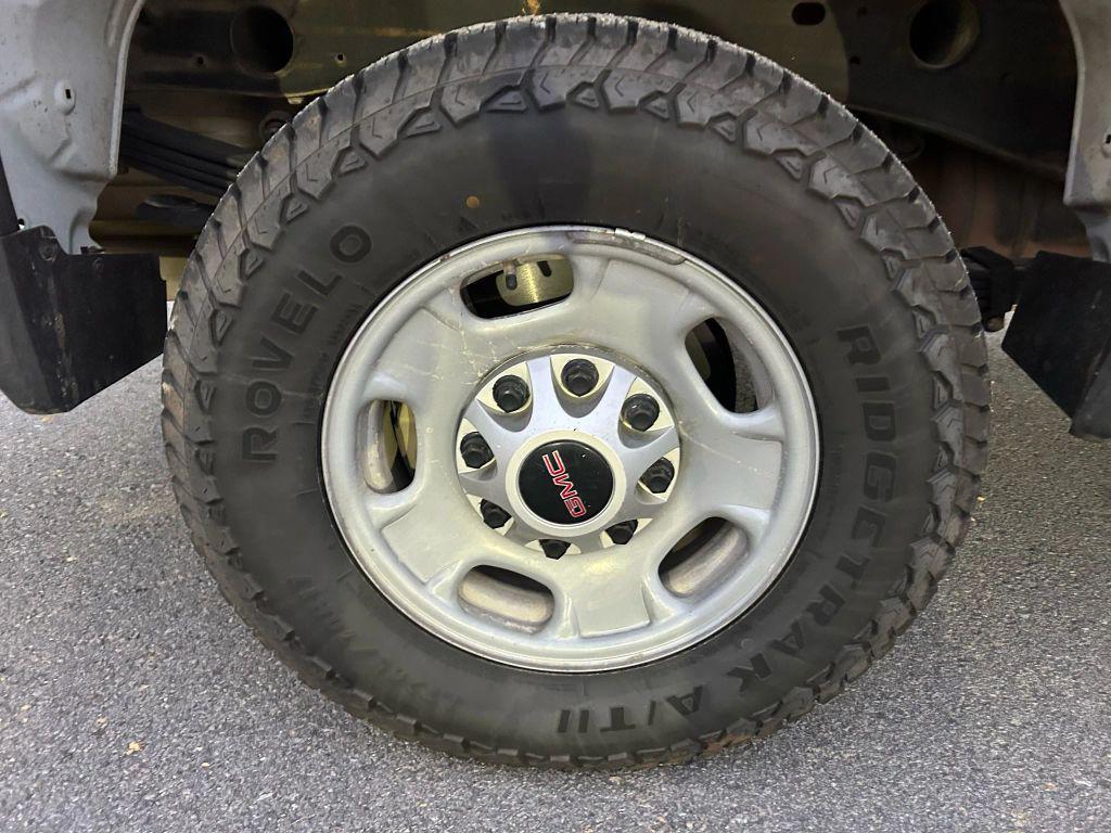 used 2022 GMC Sierra 2500 car, priced at $23,999