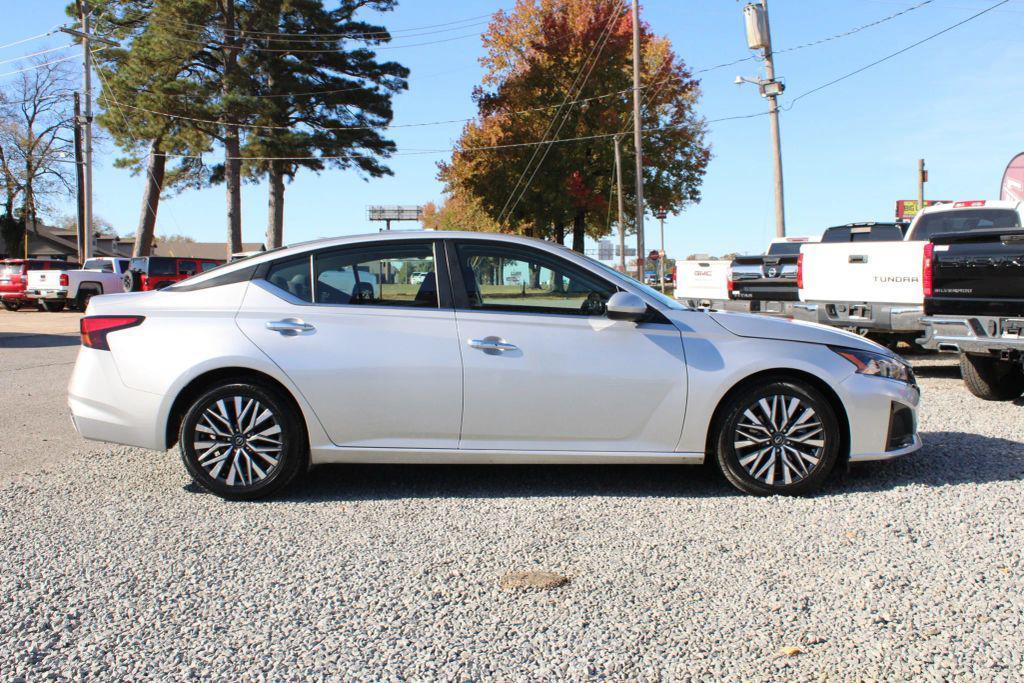 used 2023 Nissan Altima car, priced at $19,999