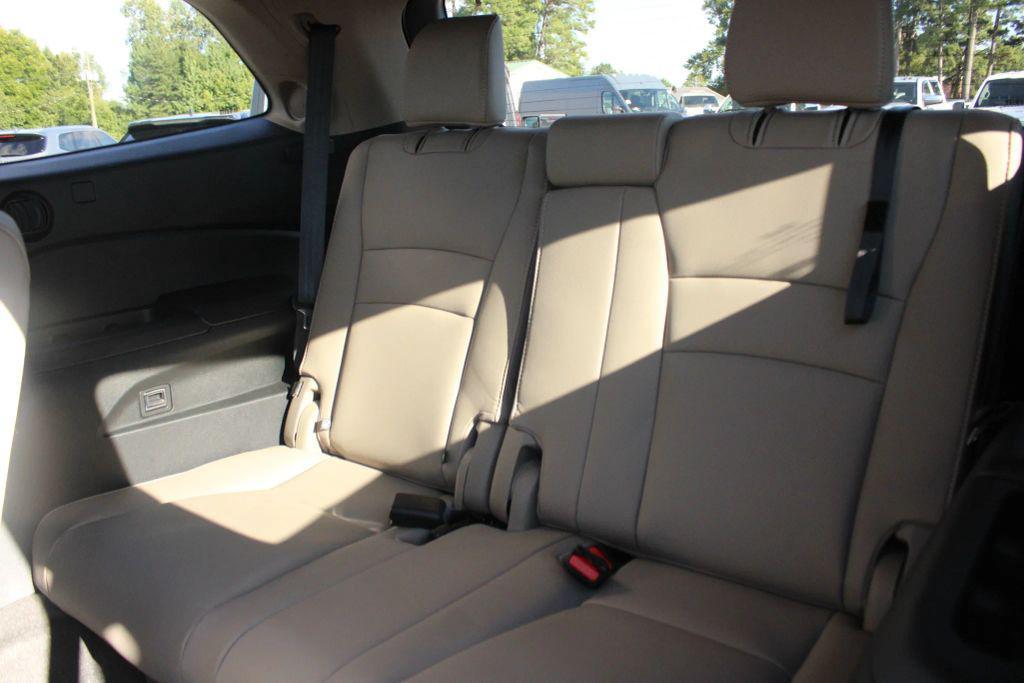 used 2021 Honda Pilot car, priced at $19,999