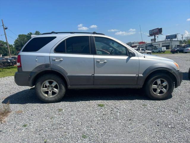 used 2005 Kia Sorento car, priced at $2,900