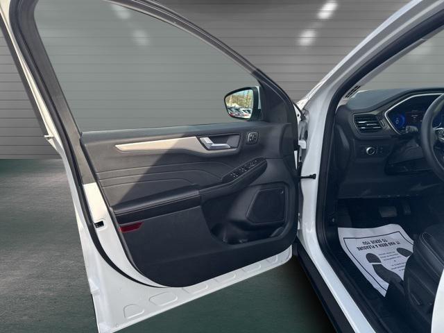 used 2022 Ford Escape car, priced at $26,906