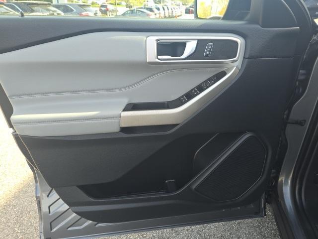 used 2022 Ford Explorer car, priced at $33,648