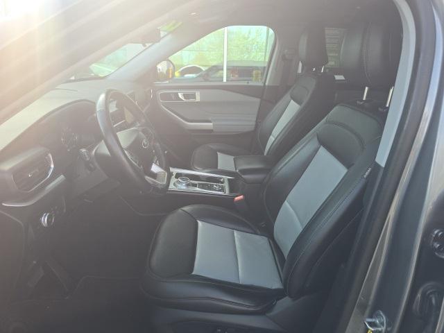 used 2022 Ford Explorer car, priced at $33,648