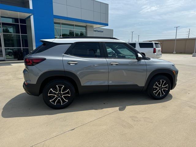 new 2025 Chevrolet TrailBlazer car, priced at $31,630