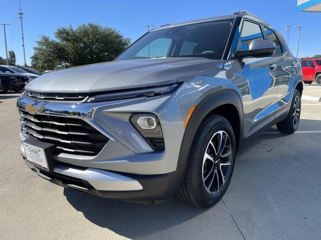 new 2025 Chevrolet TrailBlazer car, priced at $28,450