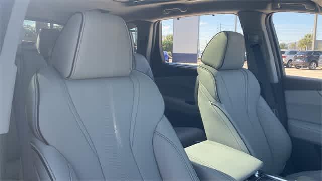 used 2024 Acura MDX car, priced at $55,500