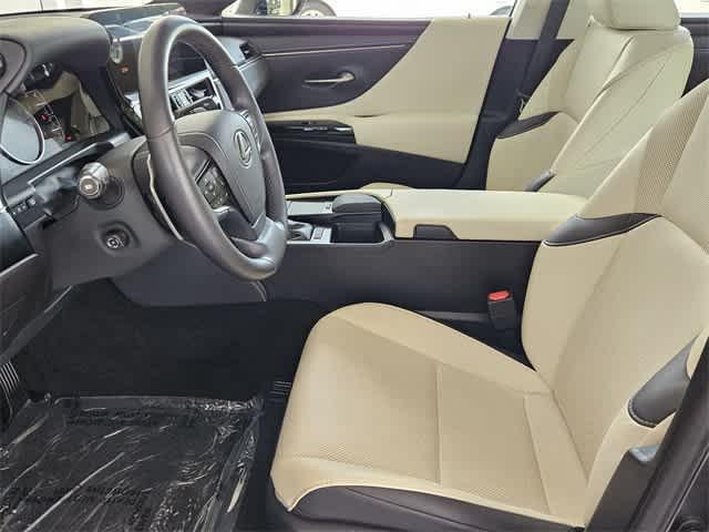 used 2022 Lexus ES 350 car, priced at $35,500