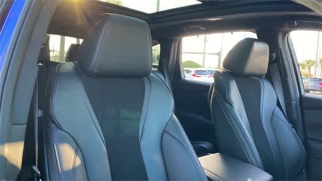 used 2022 Acura MDX car, priced at $43,999