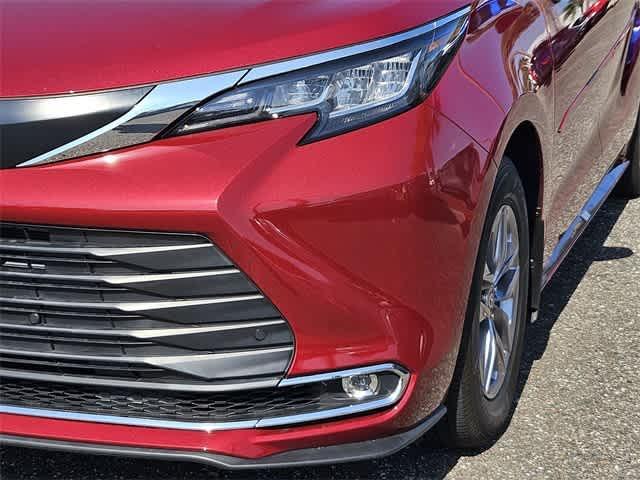 used 2023 Toyota Sienna car, priced at $39,900