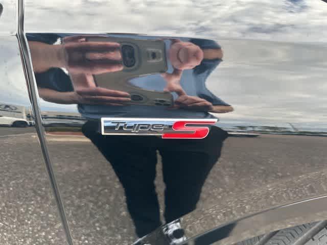 used 2022 Acura MDX car, priced at $49,995