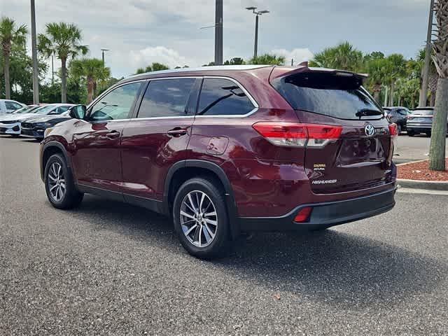 used 2019 Toyota Highlander car, priced at $21,900