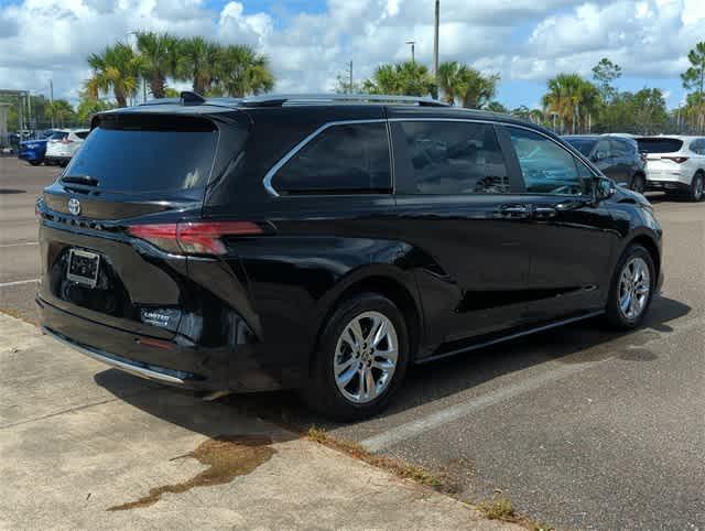 used 2023 Toyota Sienna car, priced at $45,900