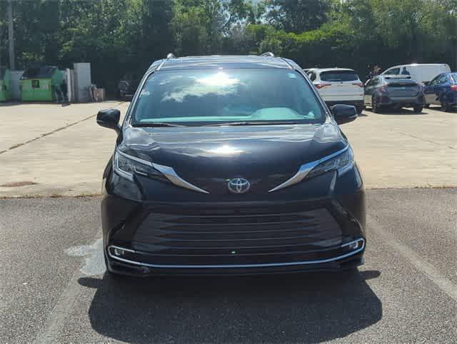 used 2023 Toyota Sienna car, priced at $45,900