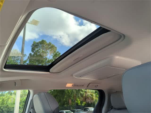 used 2023 Toyota Sienna car, priced at $45,900