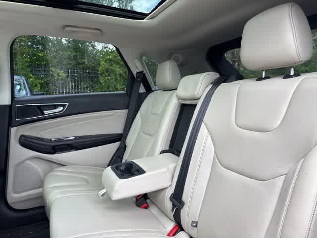 used 2015 Ford Edge car, priced at $12,900