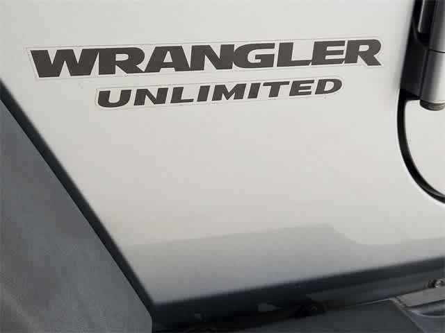used 2013 Jeep Wrangler Unlimited car, priced at $15,500