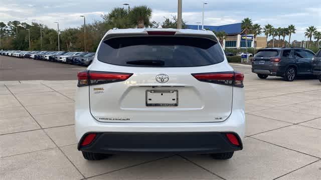 used 2023 Toyota Highlander car, priced at $35,999