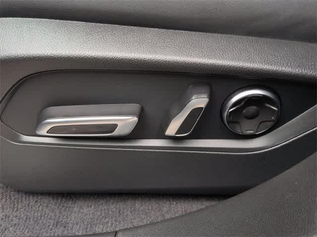 used 2022 Acura RDX car, priced at $32,995