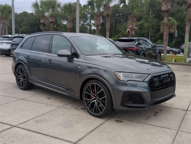 used 2024 Audi Q7 car, priced at $55,495