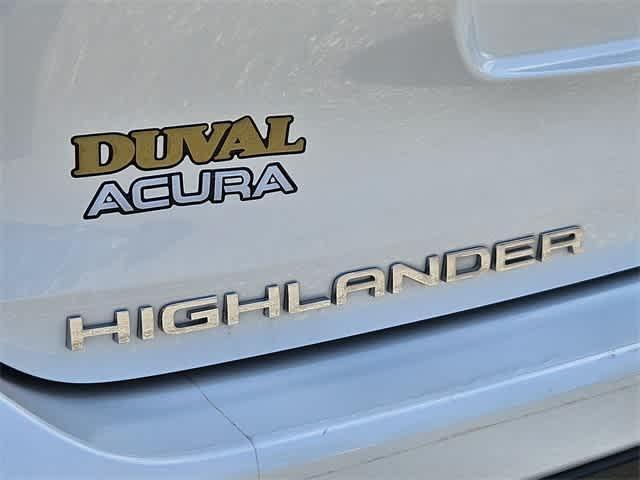 used 2020 Toyota Highlander car, priced at $28,500